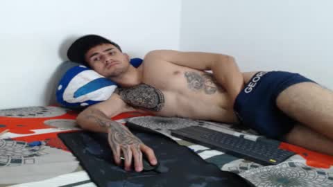 Snapshot of axel_ag chatting on February 2025 09:08:02 PM Axel online show from February 2025 09:08:02 PM