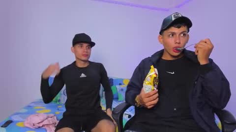 AXEL online show from November 2025 07:49:02 PM