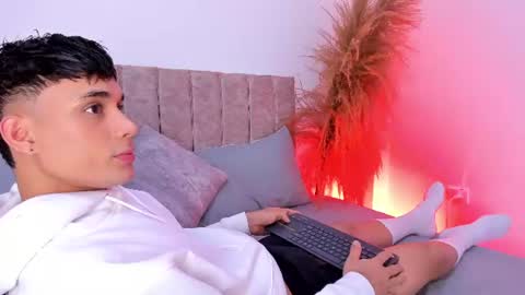 Snapshot of axel_cody_ chatting on July 2026 08:10:01 AM AXEL online show from July 2026 08:10:01 AM