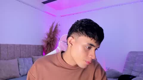 Snapshot of axel_cody_ chatting on July 2026 08:50:01 AM AXEL online show from July 2026 08:50:01 AM