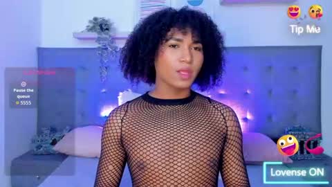 Snapshot of axel_colling1 chatting on June 2026 07:01:02 PM AXEL online show from June 2026 07:01:02 PM