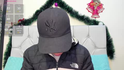 Axel Evanss online show from December 2024 01:05:02 PM