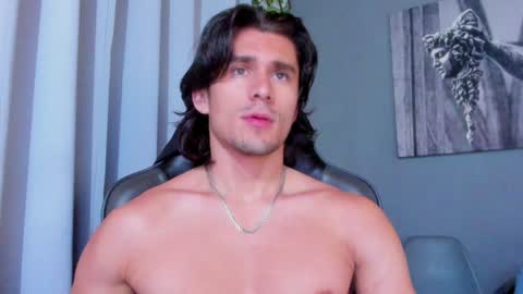 Snapshot of axel_owen chatting on December 2024 10:02:02 PM Axel online show from December 2024 10:02:02 PM