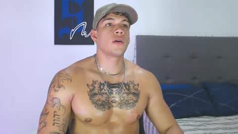 INDEPENDENT MODEL  online show from December 2024 12:15:02 AM