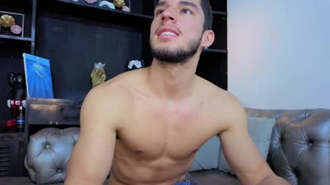 Axel  online show from March 2026 09:48:01 PM