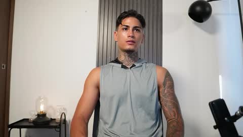 Snapshot of axel_villa chatting on October 2025 07:47:02 PM Agustin online show from October 2025 07:47:02 PM