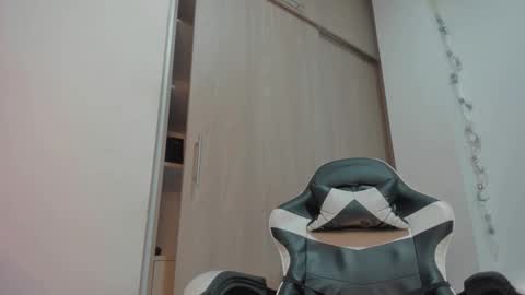 Snapshot of axelblaze_1 chatting on March 2026 12:16:01 PM axelblaze_1 online show from March 2026 12:16:01 PM
