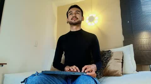 Snapshot of axelclark_s chatting on May 2026 04:58:01 PM Axel Clark online show from May 2026 04:58:01 PM