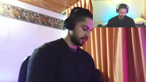 Snapshot of axelcr0ss chatting on October 2025 01:57:01 AM axelcr0ss online show from October 2025 01:57:01 AM