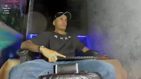 Axell Cross2 online show from February 2026 01:45:04 AM