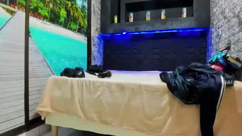 Axell Cross2 online show from April 2026 12:30:01 AM