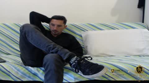 axellbellarosee online show from May 2026 04:47:01 PM