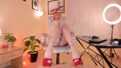 im your little femboy  ALEX   online show from December 2025 10:51:01 PM