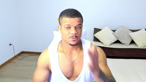 Snapshot of axelldasilva chatting on November 2025 07:57:01 PM AXEL DA SILVA online show from November 2025 07:57:01 PM