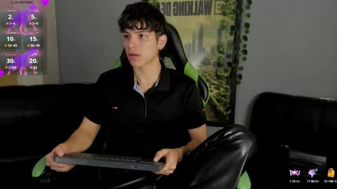 Snapshot of axelraven chatting on December 2024 02:06:01 PM Axel Raven online show from December 2024 02:06:01 PM