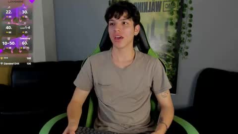 Snapshot of axelraven chatting on December 2024 05:32:01 PM Axel Raven online show from December 2024 05:32:01 PM