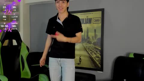 Snapshot of axelraven chatting on December 2024 04:49:01 PM Axel Raven online show from December 2024 04:49:01 PM