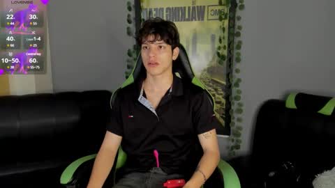 Snapshot of axelraven chatting on December 2024 02:28:02 PM Axel Raven online show from December 2024 02:28:02 PM