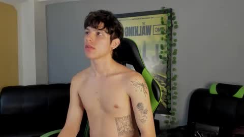 Snapshot of axelraven chatting on December 2024 05:08:02 PM Axel Raven online show from December 2024 05:08:02 PM