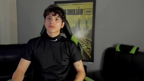 Snapshot of axelraven chatting on January 2025 01:28:01 PM Axel Raven online show from January 2025 01:28:01 PM