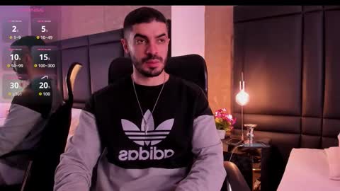 Snapshot of axelthompsom chatting on September 2025 11:32:02 AM Axel Thompsom online show from September 2025 11:32:02 AM