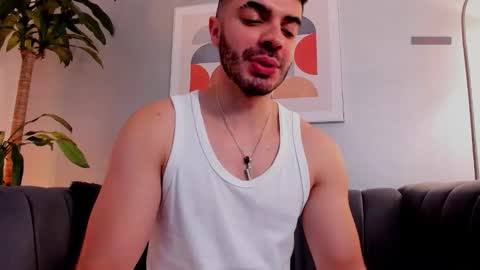 Snapshot of axelthompsom chatting on November 2025 11:47:02 AM Axel Thompsom online show from November 2025 11:47:02 AM