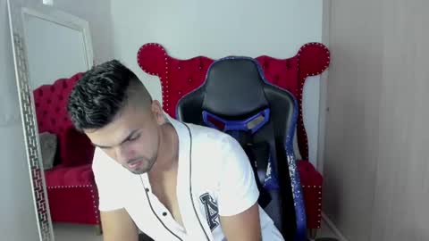 Axel online show from July 2026 11:20:01 PM