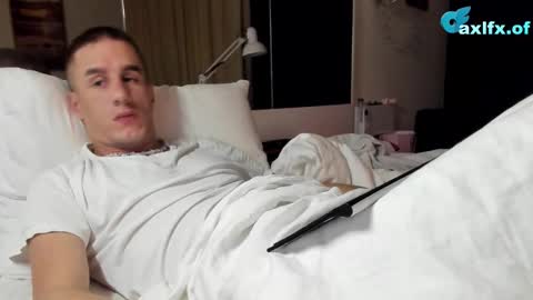 Axl online show from October 2025 12:26:01 AM