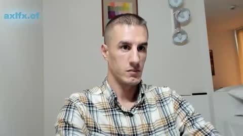 Axl online show from November 2025 05:27:02 AM