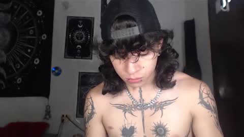 Snapshot of axl_kush_ chatting on December 2025 06:02:01 PM Axel Kush online show from December 2025 06:02:01 PM