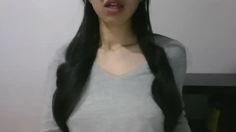 Snapshot of axuepetitt chatting on January 2025 01:09:02 AM axue online show from January 2025 01:09:02 AM