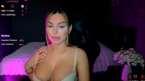  Ayla Demir  online show from March 2026 09:53:02 PM