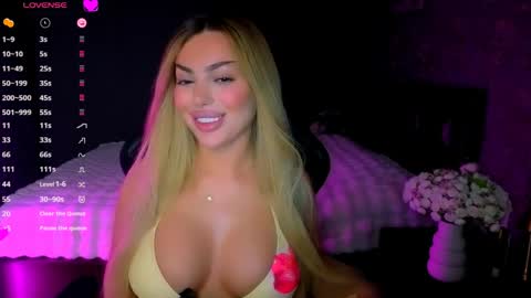  Ayla Demir  online show from April 2026 08:54:02 PM