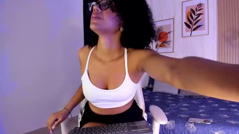 Snapshot of ayleen_dunkann chatting on October 2025 12:27:01 PM Ayleen online show from October 2025 12:27:01 PM