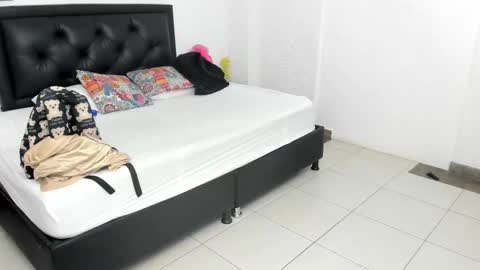 Snapshot of ayleen_miller chatting on March 2026 01:18:01 PM ayleen miller online show from March 2026 01:18:01 PM