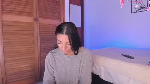 Aylin  online show from October 2025 11:08:02 AM