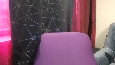 Snapshot of aymarsensual chatting on December 2024 10:50:02 AM Dominatrix Queen online show from December 2024 10:50:02 AM