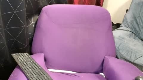 Snapshot of aymarsensual chatting on February 2025 07:46:01 PM Dominatrix Queen online show from February 2025 07:46:01 PM