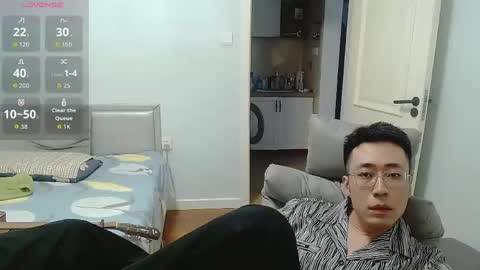 ayyzqh66 online show from April 2026 05:52:01 PM