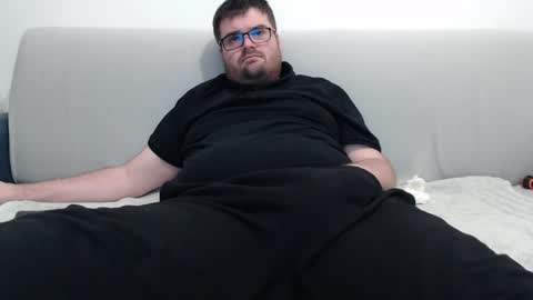 Azer online show from December 2024 10:01:02 PM