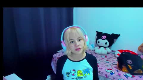 Azu Moure online show from February 2026 05:33:01 PM