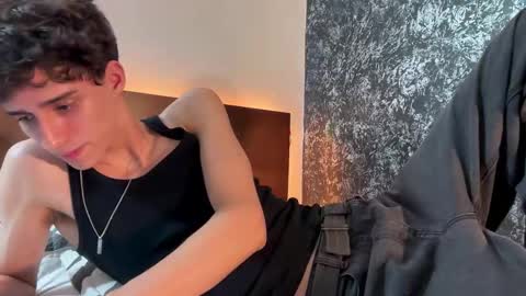 Snapshot of azulyfucsia chatting on October 2025 06:39:02 AM nice boy online show from October 2025 06:39:02 AM