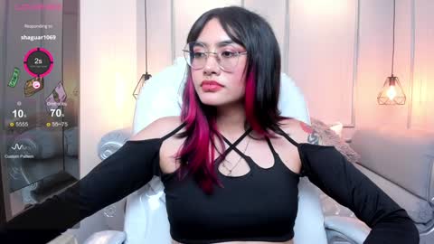 Azura online show from December 2024 08:23:02 PM