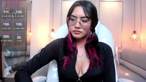 Azura online show from January 2025 01:32:01 AM