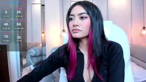 Azura online show from February 2025 07:38:02 PM