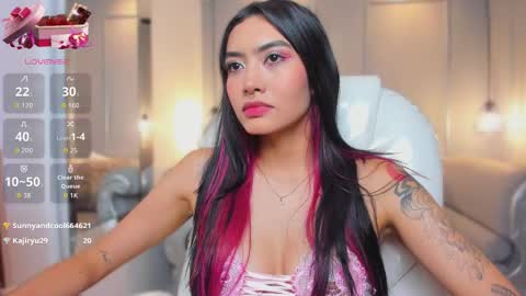 Azura online show from February 2026 08:05:01 PM