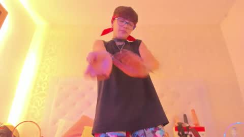 Anny online show from September 2025 08:13:01 PM