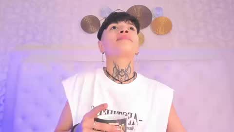 Anny online show from March 2026 04:08:02 AM