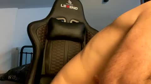 Snapshot of b4dafall44 chatting on January 2025 01:04:01 AM b4dafall44 online show from January 2025 01:04:01 AM