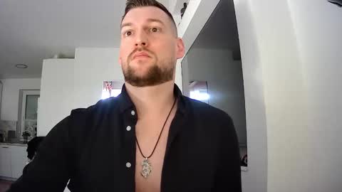 b_marco_ online show from February 2025 12:44:02 PM